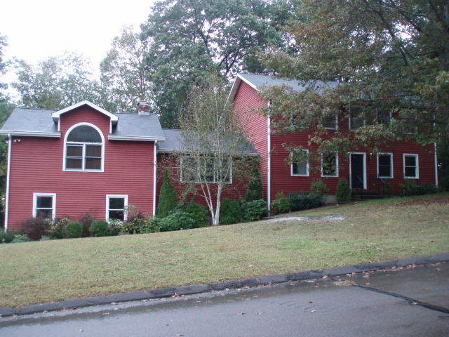 20 Whitewood Drive, Branford, CT 06405 