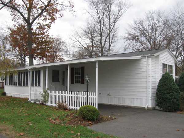 9 Hemlock Road, Southington, CT 06489 