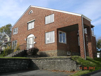 75 Laurel Hts, Meriden, CT 06451 