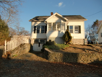 38 Hayes Ave, Waterbury, CT 06705 