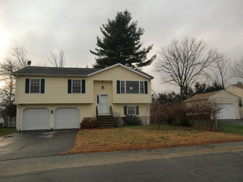 108 Decicco Rd, Waterbury, CT 06705 