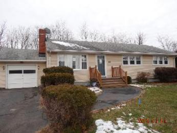 44 Wilson Ave, Trumbull, CT 06611 