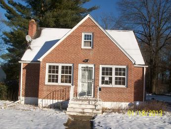 124 School St, Bloomfield, CT 06002 