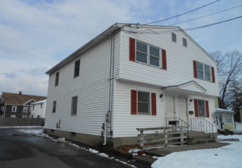 593-5 Center Street, Manchester, CT 06040 