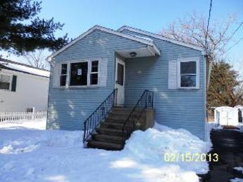 49 Atwood Street, Plainville, CT 06062 