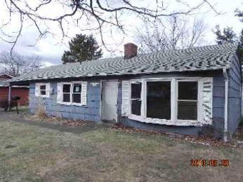 56 Madison Street, East Hartford, CT 06118 