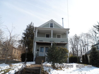 15-17 Carlson St, Bristol, CT 06010 