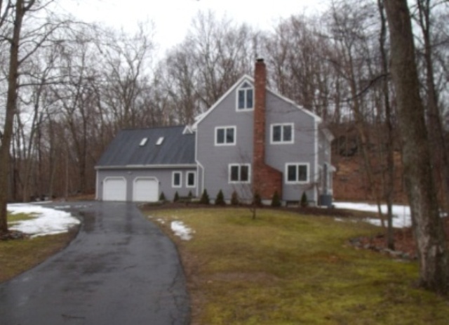 49 Shane Dr, Southbury, CT 06488 