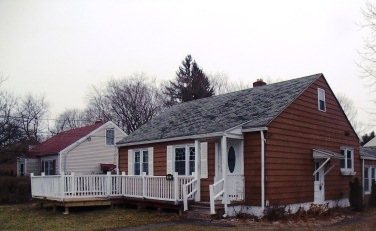 53 Gilbert Ave, Hamden, CT 06514 