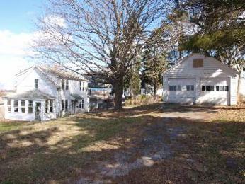 22 Allen St, Groton, CT 06340 
