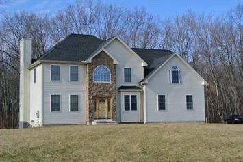 27 Valley View Dr, Bloomfield, CT 06002 