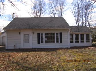 35 Oakland Terrace, Manchester, CT 06042 