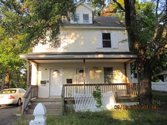 136 138 Pine St, Manchester, CT 06040 