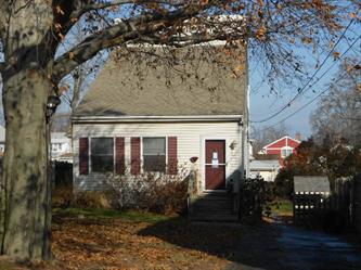 121 Prospect Ave, West Haven, CT 06516 