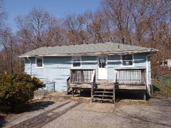 47 Mohegan Park Rd, Norwich, CT 06360 