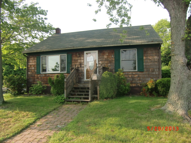 228 Ocean Ave, West Haven, CT 06516 