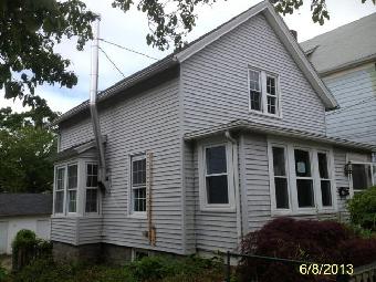 68 Maple Ave, New London, CT 06320 