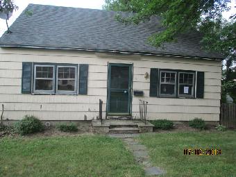 19 Evelyn Street, Watertown, CT 06779 