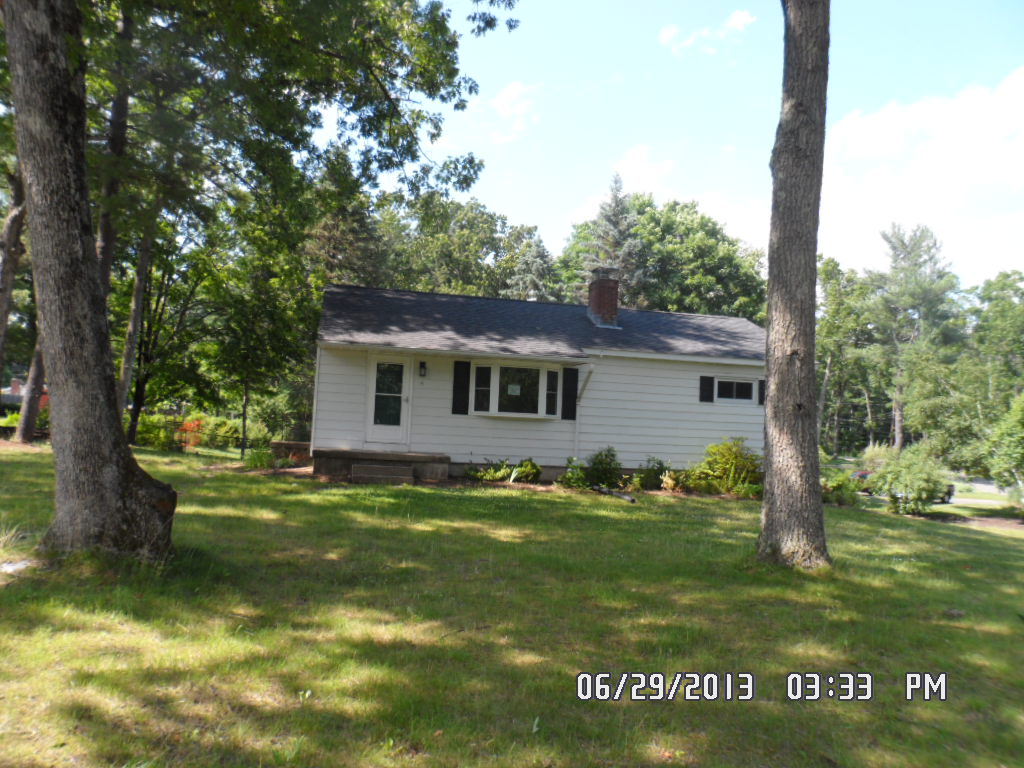 14 Birch Rd, Granby, CT 06035 