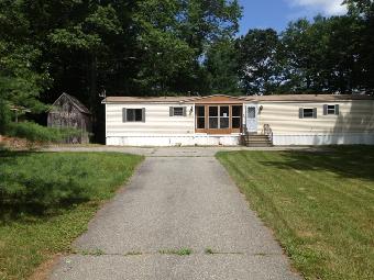 24 Larrow Dr, Windham, CT 06280 