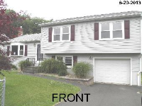 8 Roberta Dr, Middletown, CT 06457 