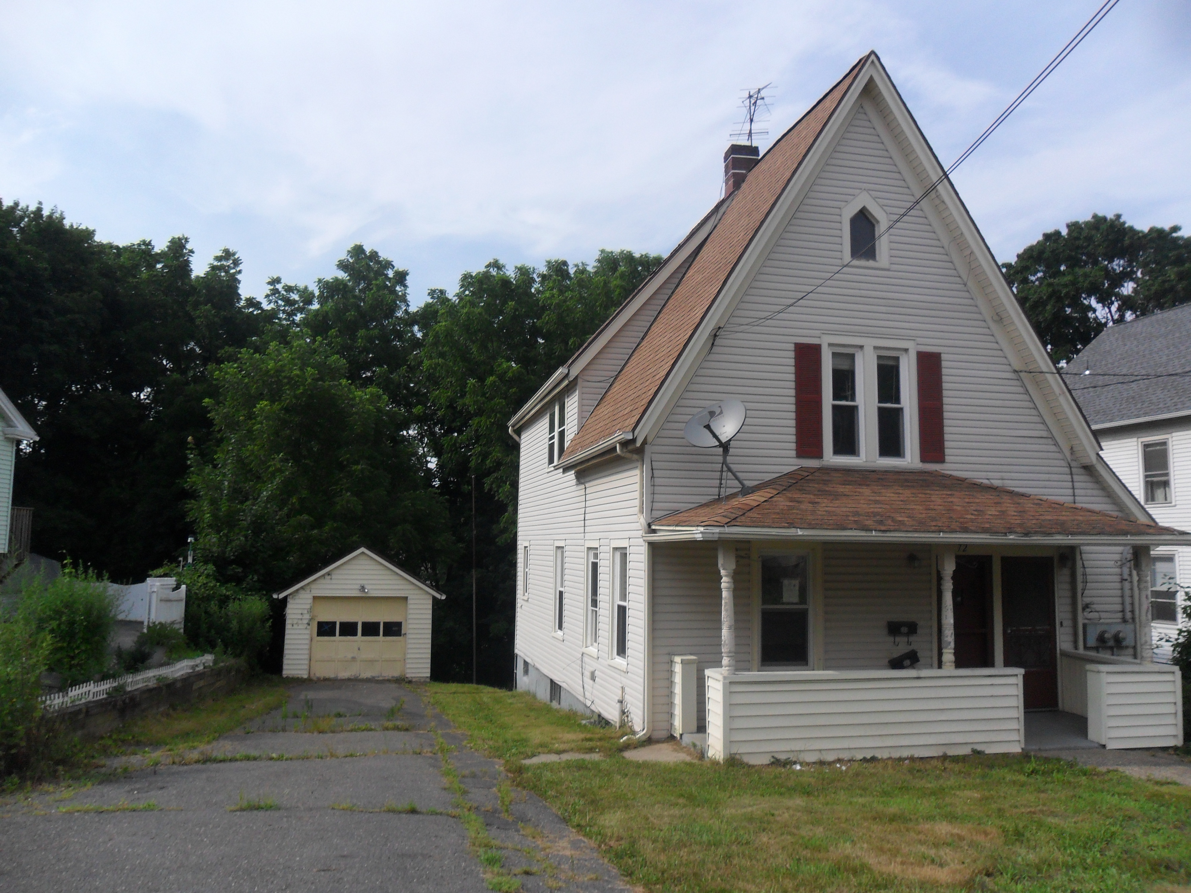 72 South Street Ext, Bristol, CT 06101 