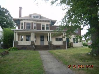 105 Howard Ave, Ansonia, CT 06401 