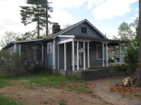 30 Crescent Beach Dr, Enfield, CT 06082 