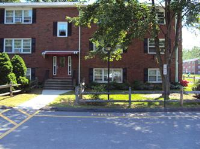 73 Briarwood Ln, Branford, CT 06405 