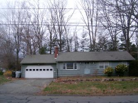 108 Hepworth St, Bristol, CT 06010 
