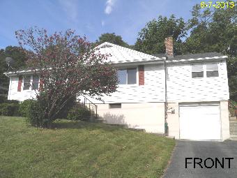 33 Whitewood Rd, Waterbury, CT 06708 