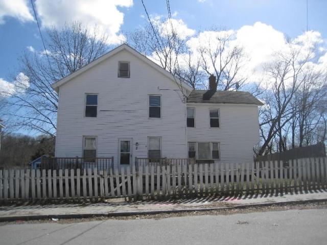 2 Farnham Avenue, Torrington, CT 06790 