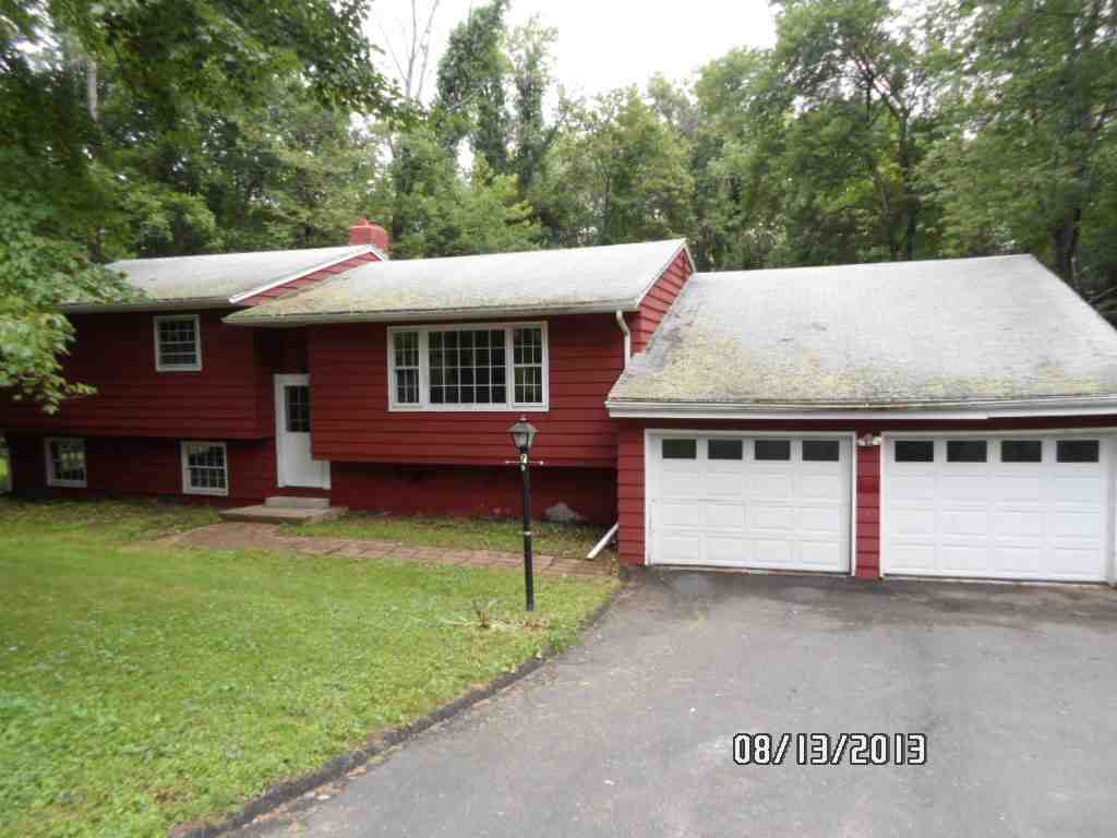 7 Brookdale Lane, Brookfield, CT 06804 