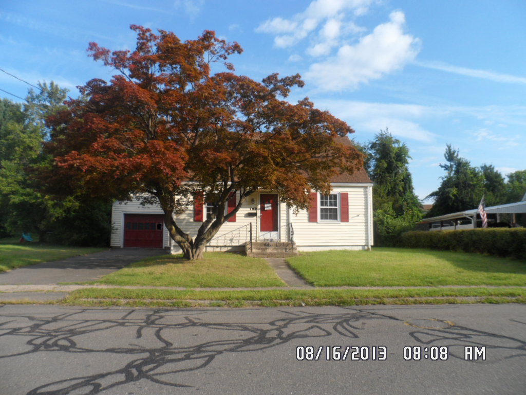 129 Bayberry, Bristol, CT 06010 