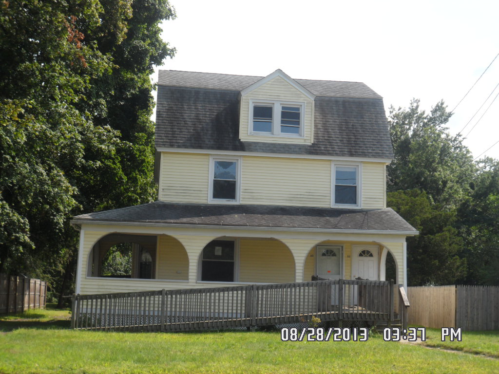 83-85 Silver Ln, East Hartford, CT 06118 