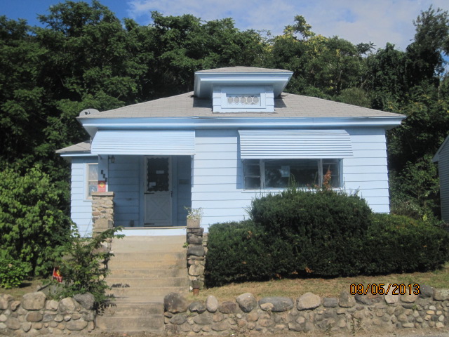 359 Oak St, Waterbury, CT 06705 