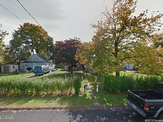 Dewey Ave, Bristol, CT 06010 