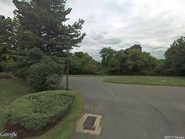 Yellow Orange Cir, Middletown, CT 06457 