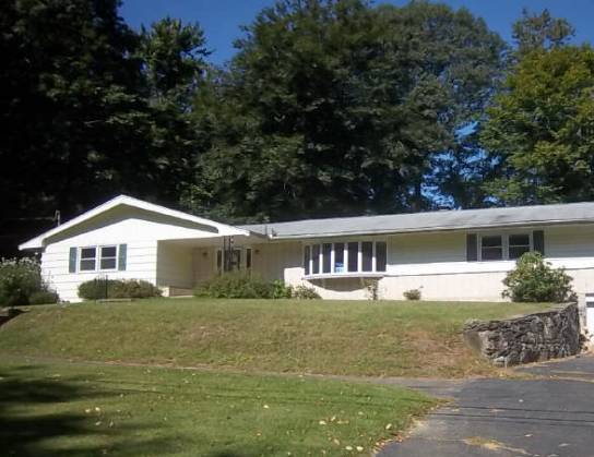 20 Brinsmayd Ave, Stratford, CT 06614 