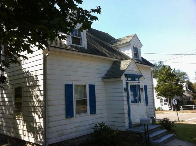 369 Oakville Ave, Waterbury, CT 06708 