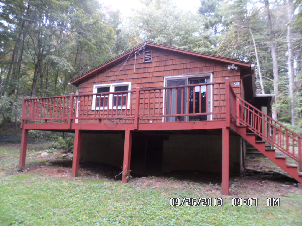 23 Little Bunggee Hill, Woodstock, CT 06281 