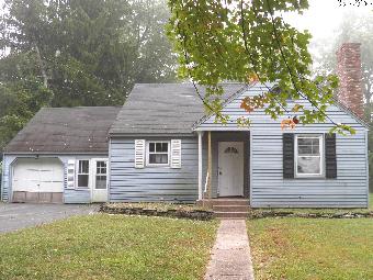 16 Riverside St, Portland, CT 06480 