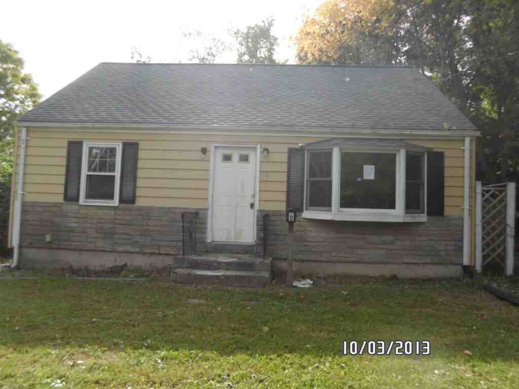 8 Whitlock Avenue, Bethel, CT 06801 