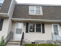 271e (Unit E) Oakland Street, Manchester, CT 06040 