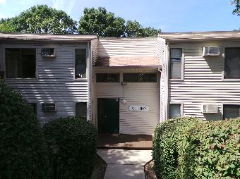 97 Woodland Dr, Cromwell, CT 06416 