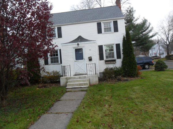 81 Saint Augustine, West Hartford, CT 06110 