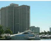 19667 Turnberry Way # 15H, Aventura, FL 33180 