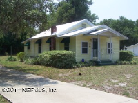 203 PLEASANT ST, Pomona Park, FL 32181 