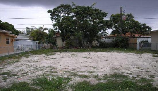 10401 SW 26 Street, Miami, FL 33165 