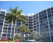 400 LESLIE DR # 412, Hallandale, FL 33009 